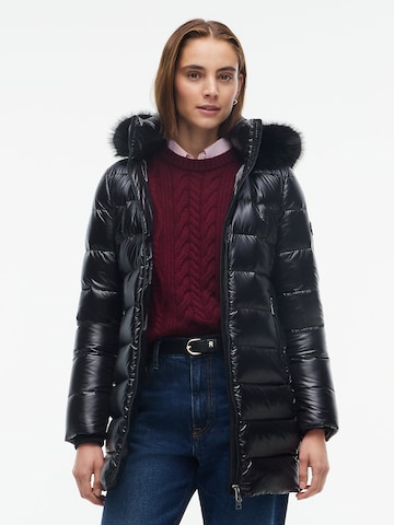 Palton de iarnă de la TOMMY HILFIGER pe negru: față