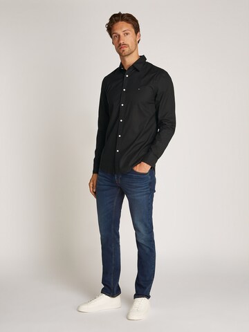 TOMMY HILFIGER Slim fit Button Up Shirt in Black