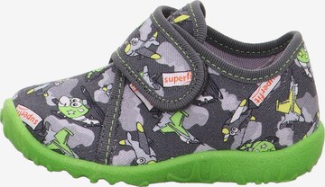 SUPERFIT - Zapatillas de casa 'Spotty' en gris