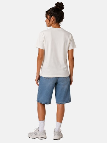 loyal T-Shirt mit Print in Regular Fit in Weiß