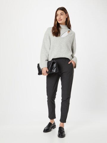 Kaffe Skinny Pleat-Front Pants 'Jillian' in Grey