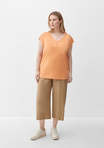 TRIANGLE T-Shirt in Orange