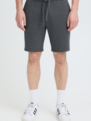 Regular Pantalon chino ' IDCowsol ' INDICODE JEANS en gris : devant