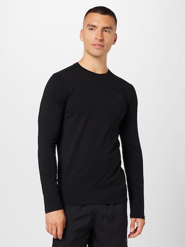 4F חולצות ספורט בשחור: מלפנים