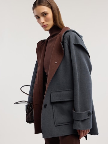 Trussardi Wintermantel in Grijs