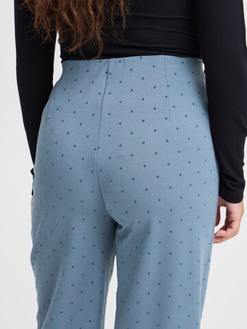 Wide leg Pantaloni 'KATE' di ICHI in blu