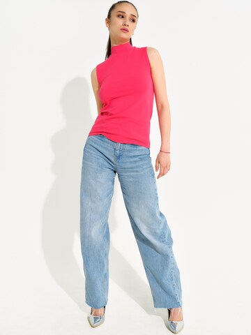 Evoni Top in Red