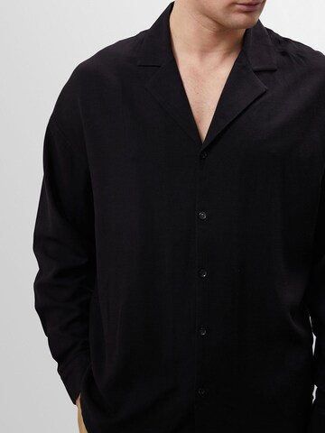 Antioch Comfort fit Button Up Shirt in Black