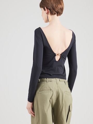 Abercrombie & Fitch - Camiseta en negro