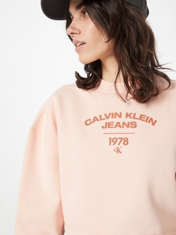 Calvin Klein Jeans Sweatshirt i pink