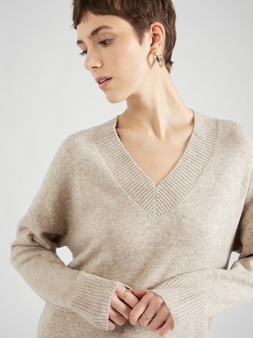 s.Oliver Sweater in Beige