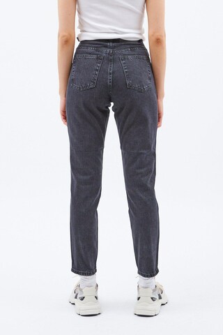 Dr. Denim Regular Jeans 'Nora' i svart