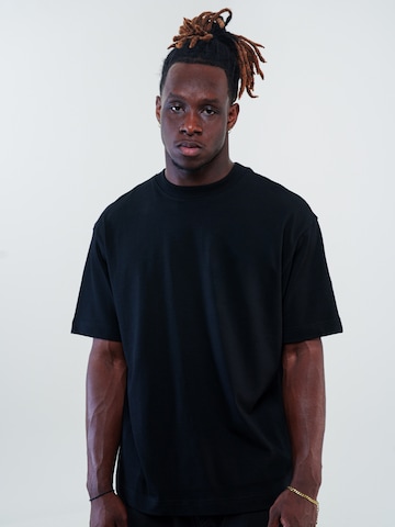 Maglietta 'PREMIUM BASIC TEE' di ATELIER OF FAITH in nero