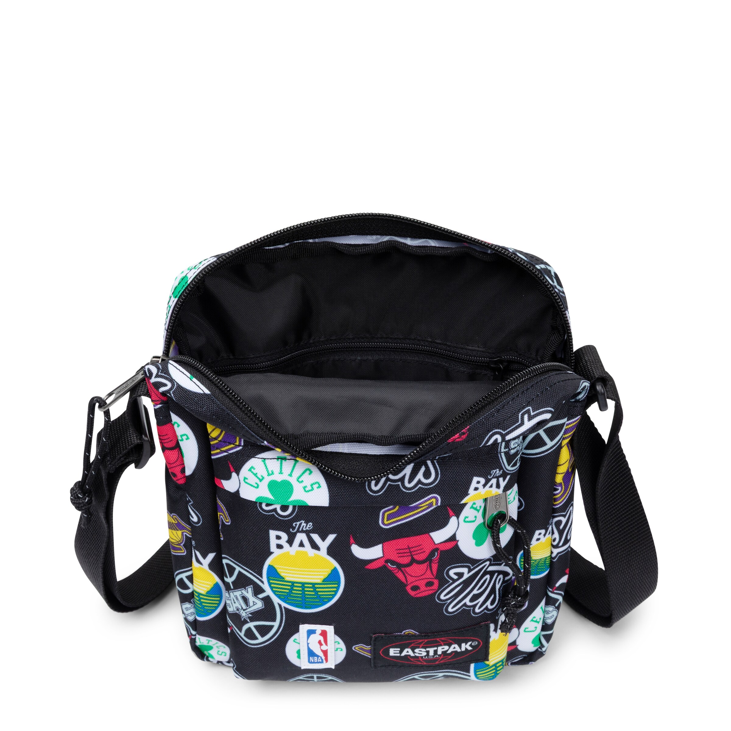 EASTPAK Crossbody Bag in Black