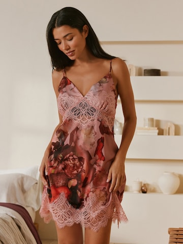 B by Ted Baker Perilo | roza barva: sprednja stran