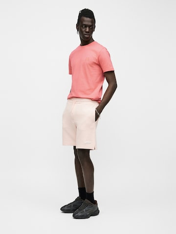 sarkans BOSS T-Krekls 'Tales'