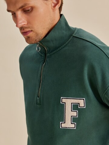 DAN FOX APPAREL Sweatshirt 'Dave Heavyweight' in Green