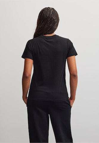 T-shirt 'Lamia' Pegador en noir
