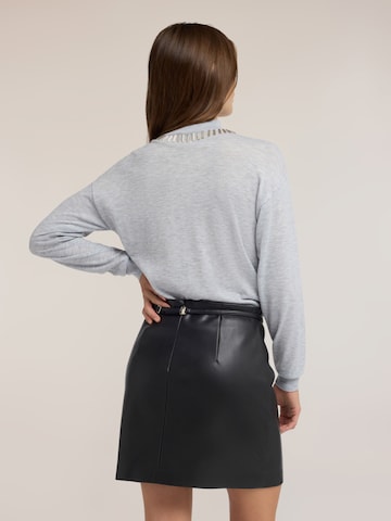 Pullover di MOTIVI in grigio
