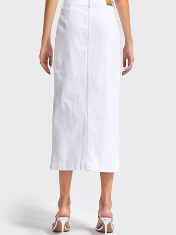 IT'S BASIC Rok in Wit