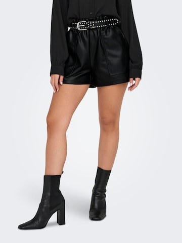 JDY Regular Shorts 'JDYMAYA' in Schwarz