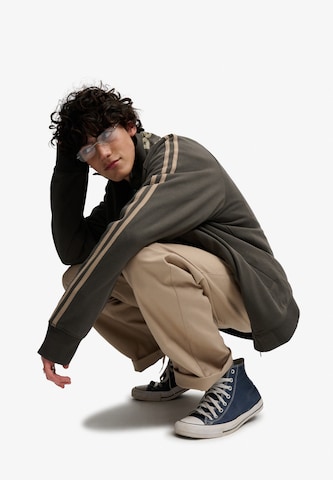 Veste de survêtement 'Bench x Superdry & Co' BENCH en gris