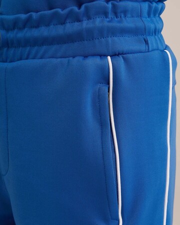WE Fashion Regular Trousers in Blue