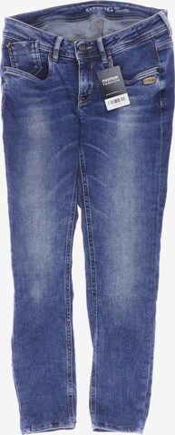 Gang Jeans in 28 in Blue: front