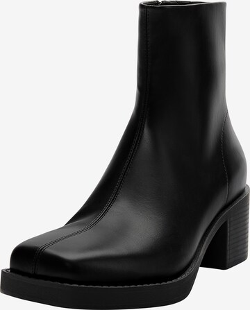 Bottes Pull&Bear en noir : devant