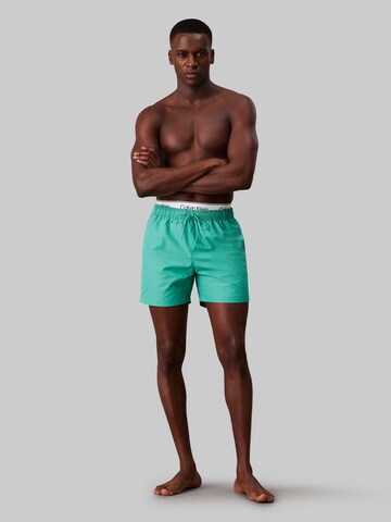 Calvin Klein Swimwear Szorty kąpielowe w kolorze zielony