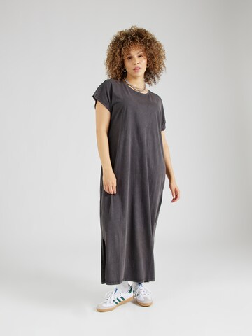 Robe 'CARATHENE' ONLY Carmakoma en gris : devant