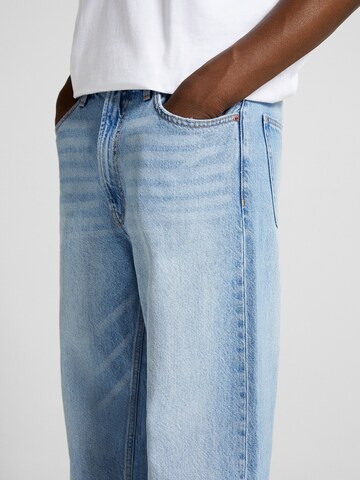 Bershka Loose fit Jeans in Blue