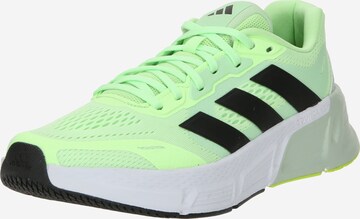 Chaussure de course 'QUESTAR 2' ADIDAS PERFORMANCE en vert : devant