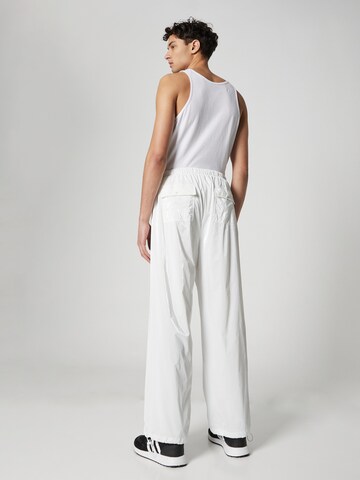 Wide leg Pantaloni 'Ylvi' di VIERVIER in bianco