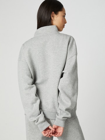 ABOUT YOU Limited Sweatshirt 'Mala' in Grey