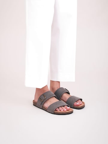 nae Vegan Shoes Sandály 'Rawa' – zelená: přední strana