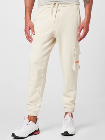 Calvin Klein Jeans Cargobroek in Wit: voorkant