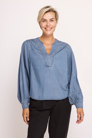 Zhrill Blouse in Blue: front