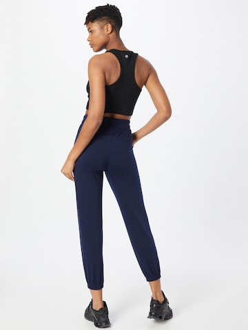 Onzie Tapered Sporthose in Blau