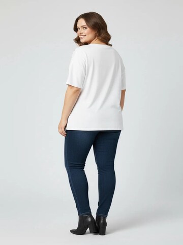 Shape Of You Shirt in Wit