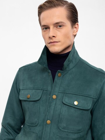 Antioch Between-season jacket in Green