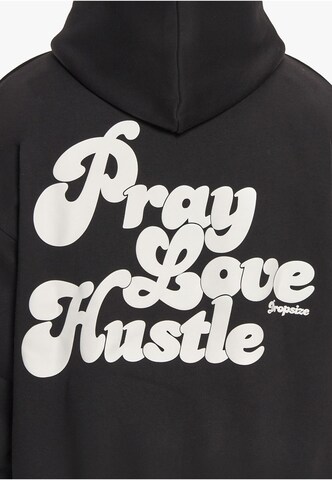 Dropsize Sweatshirt 'Pray Love Hustle' in Zwart