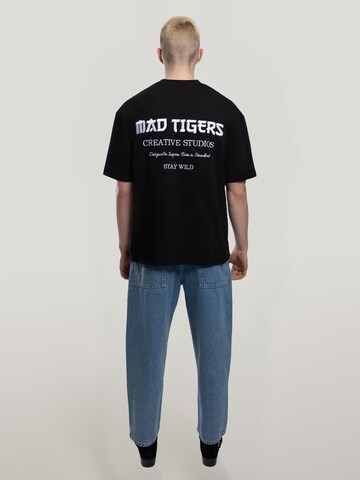 MAD TIGERS - Camiseta 'Creative Studios' en negro
