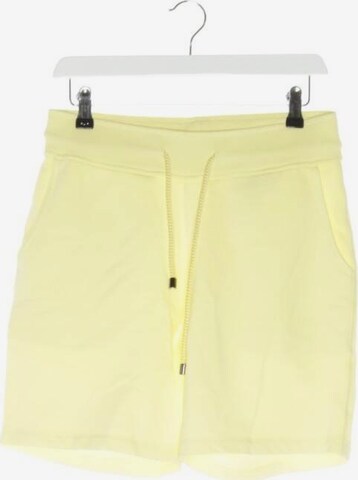 Juvia Shorts in XS in Yellow: front