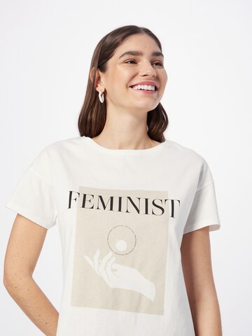 T-shirt COMMA en blanc