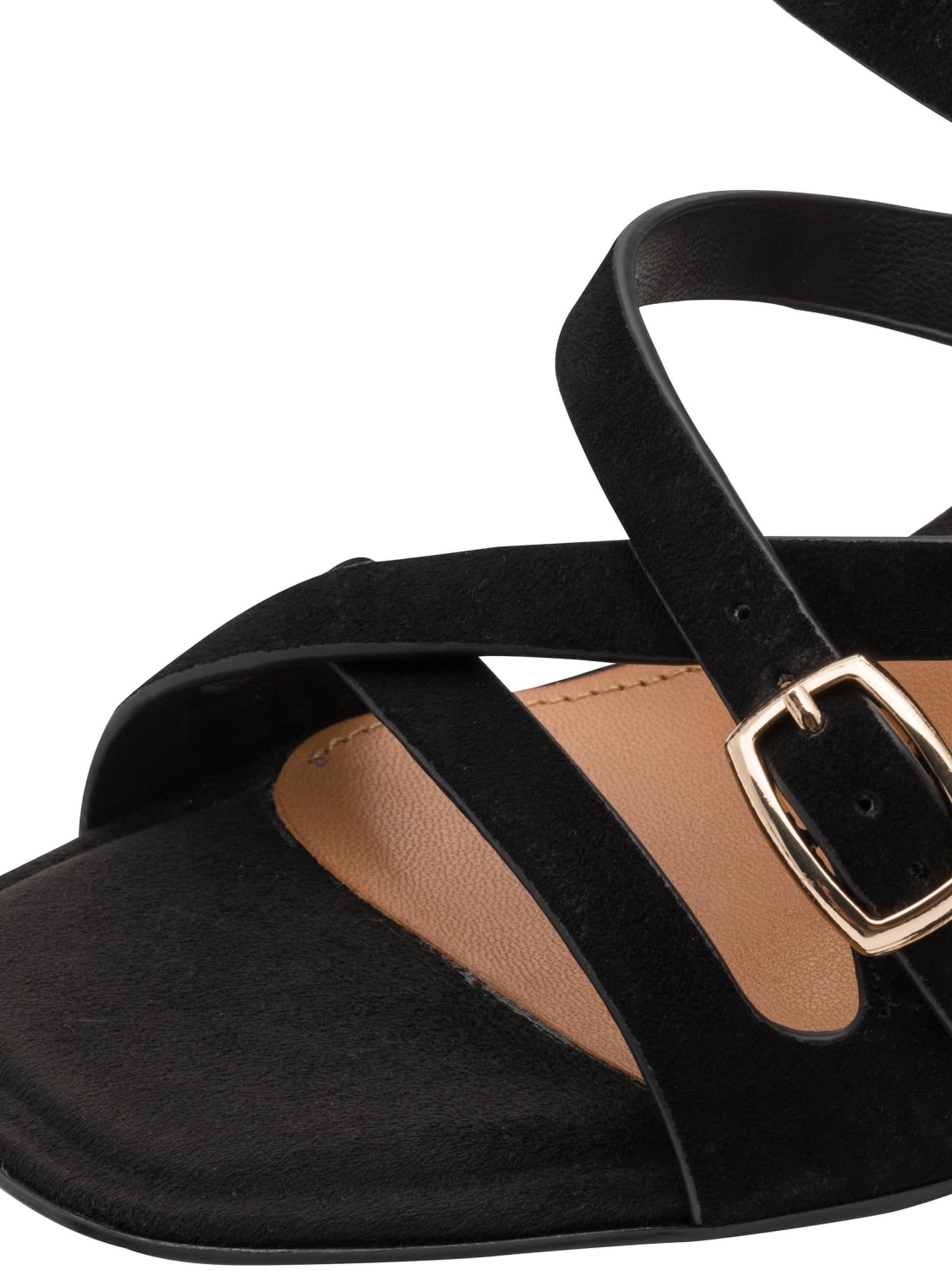 Tamaris Sandal in Black