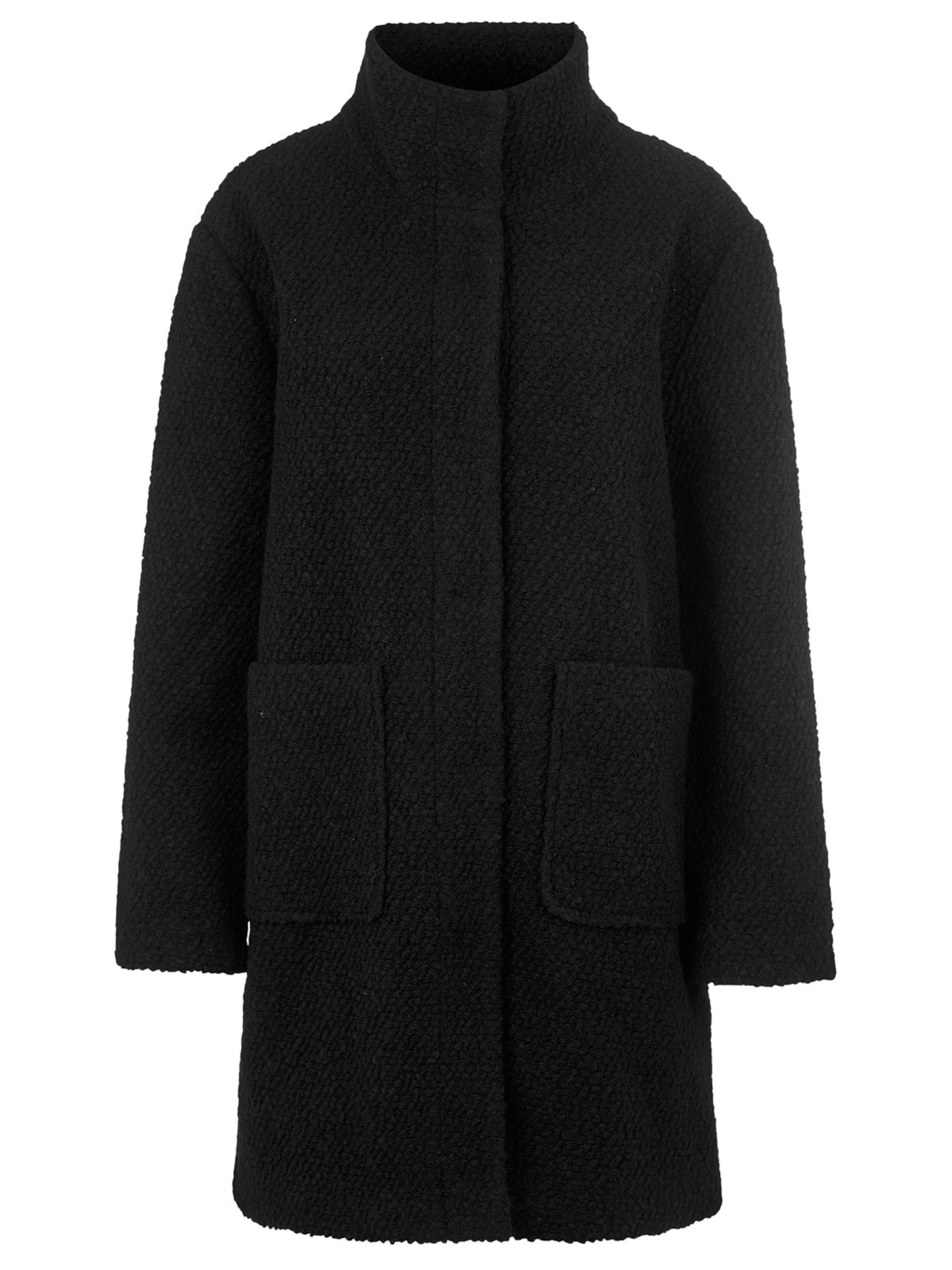 Veste d’hiver Cellbes of Sweden en noir : devant