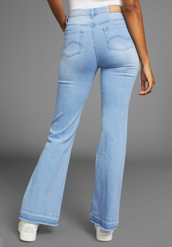 KangaROOS Flared Jeans in Blue