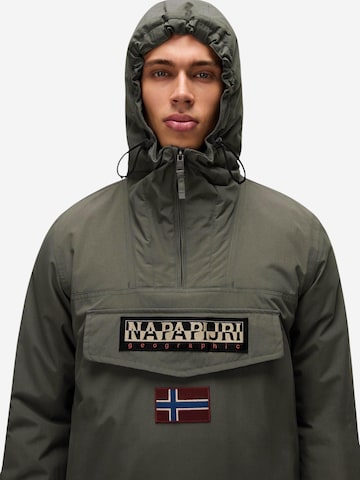 Parka invernale 'RAINFOREST WINTER 3 NP0A4GMC' di NAPAPIJRI in verde