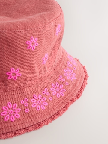 Next Hut in Pink
